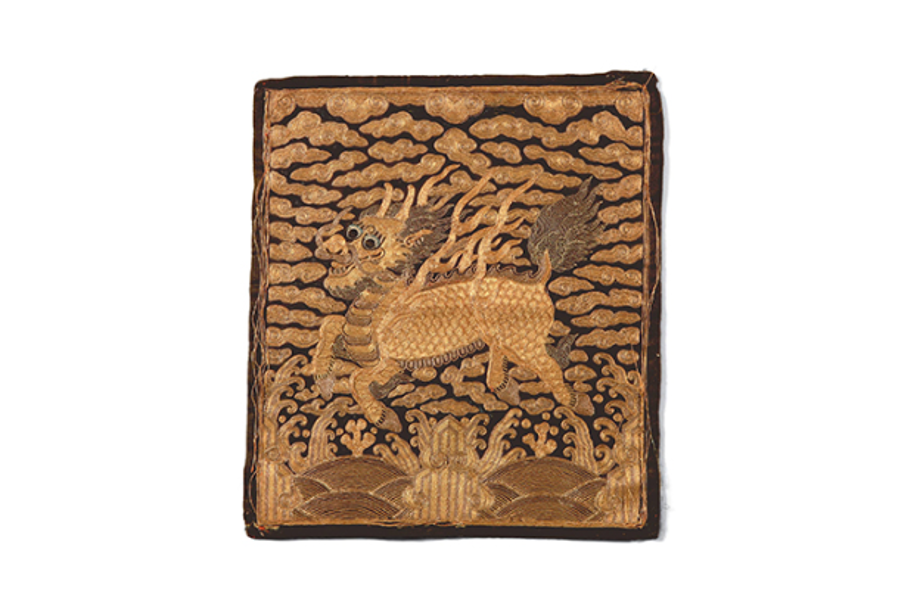 Prince Regent Heungseons Insignia Embroidered with Kylin(fairy animal) Design 이미지